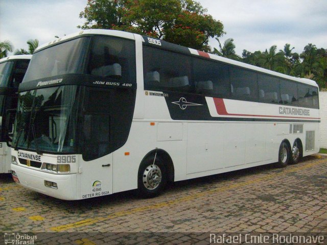 Auto Viação Catarinense 9905 na cidade de Blumenau, Santa Catarina, Brasil, por Rafael Cmte Rodonave. ID da foto: 2028181.