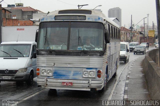 Ônibus Particulares 7241 na cidade de São Paulo, São Paulo, Brasil, por EDUARDO - SOROCABUS. Número da foto: #2029484.