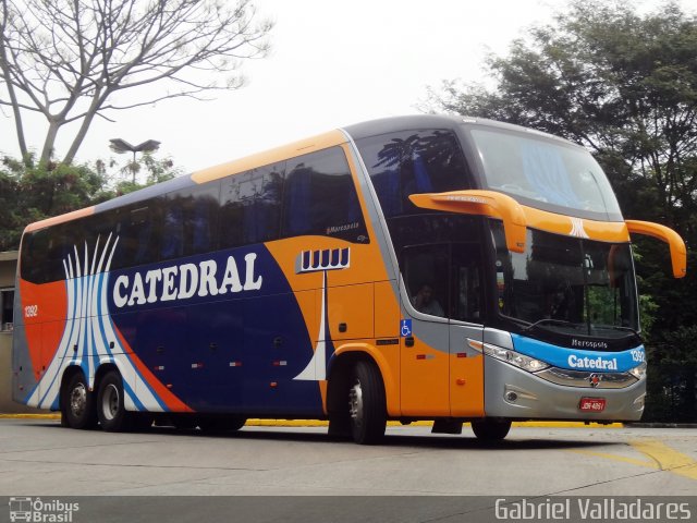 Catedral Turismo 1392 na cidade de São Paulo, São Paulo, Brasil, por Gabriel Valladares. Número da foto: #2083450.