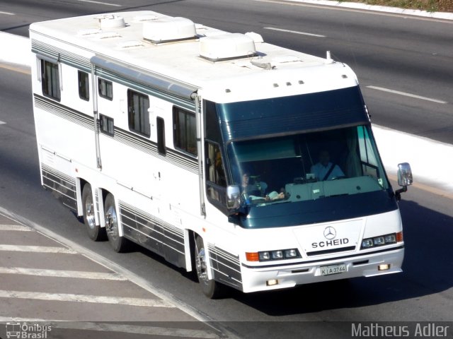 Motorhomes 3764 na cidade de Belo Horizonte, Minas Gerais, Brasil, por Matheus Adler. Número da foto: #2082532.