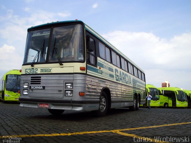 Viação Garcia 5392 na cidade de Londrina, Paraná, Brasil, por Carlos Wroblewski. Número da foto: #2083528.