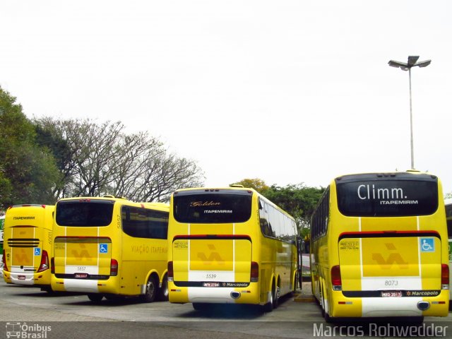 Viação Itapemirim 8073 na cidade de São Paulo, São Paulo, Brasil, por Marcos Rohwedder. ID da foto: 2031849.