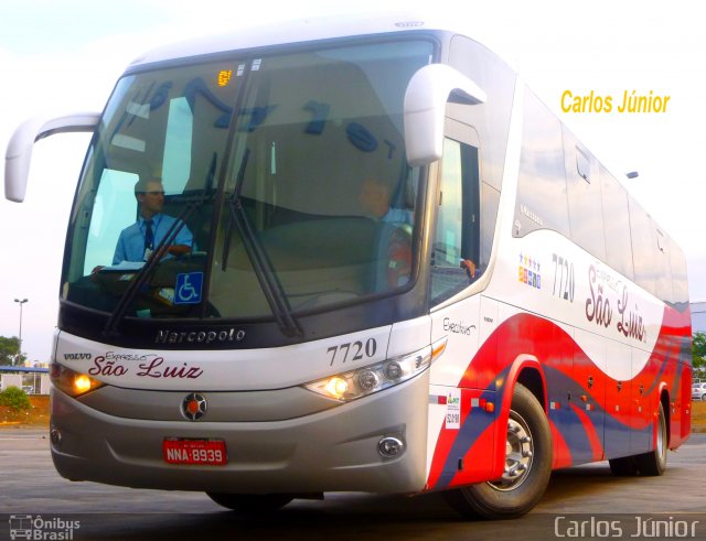Expresso São Luiz 7720 na cidade de Goiânia, Goiás, Brasil, por Carlos Júnior. Número da foto: #2033417.