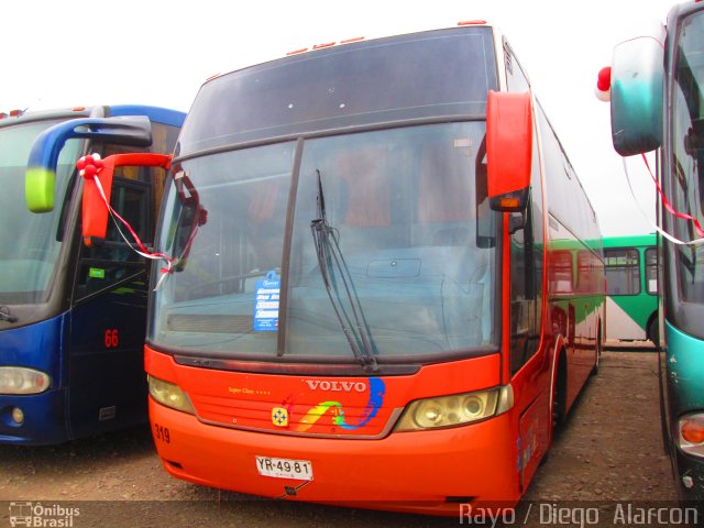 Ônibus Particulares 319 na cidade de , por Diego  Alarcon. ID da foto: 2037019.