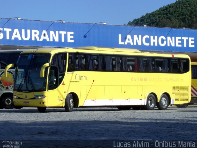 Viação Itapemirim 8615 na cidade de Queluz, São Paulo, Brasil, por Lucas Alvim. ID da foto: 2039162.