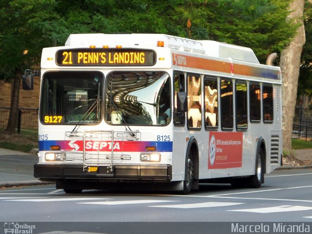 SEPTA - Southeastern Pennsylvania Transportation Autority 8125 na cidade de , por Marcelo Sousa de Miranda Júnior. Número da foto: #2037564.